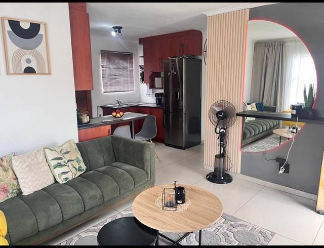 2 BEDROOM HOUSE FOR SALE IN VANDERBIJLPARK CE 4